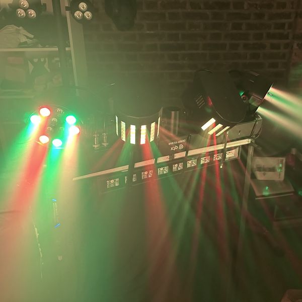 Surrey Kids Parties disco lightshow (Standard lightshow) — photo 8 of 18